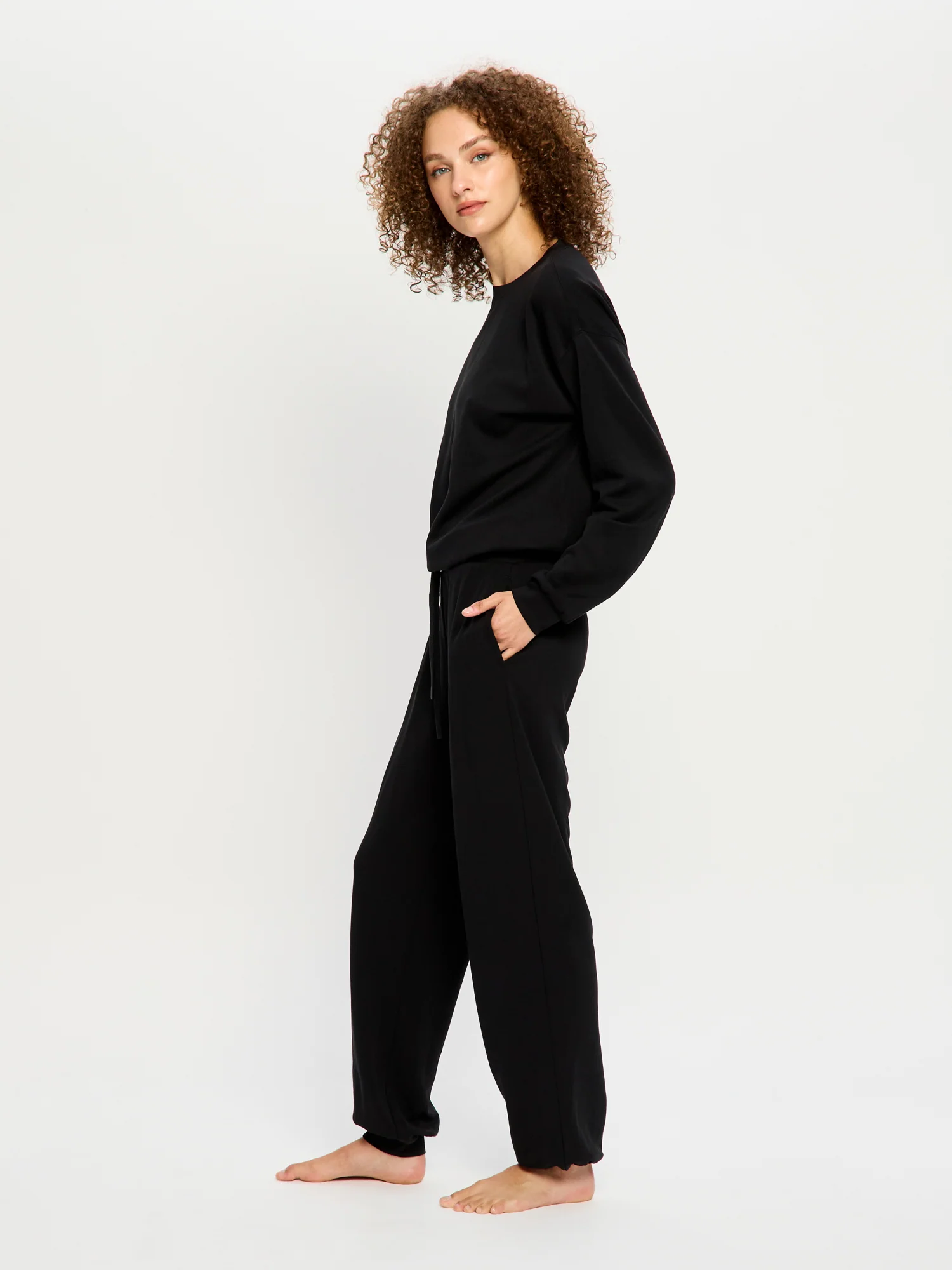 Classic Cut Jogger Black - Image 2