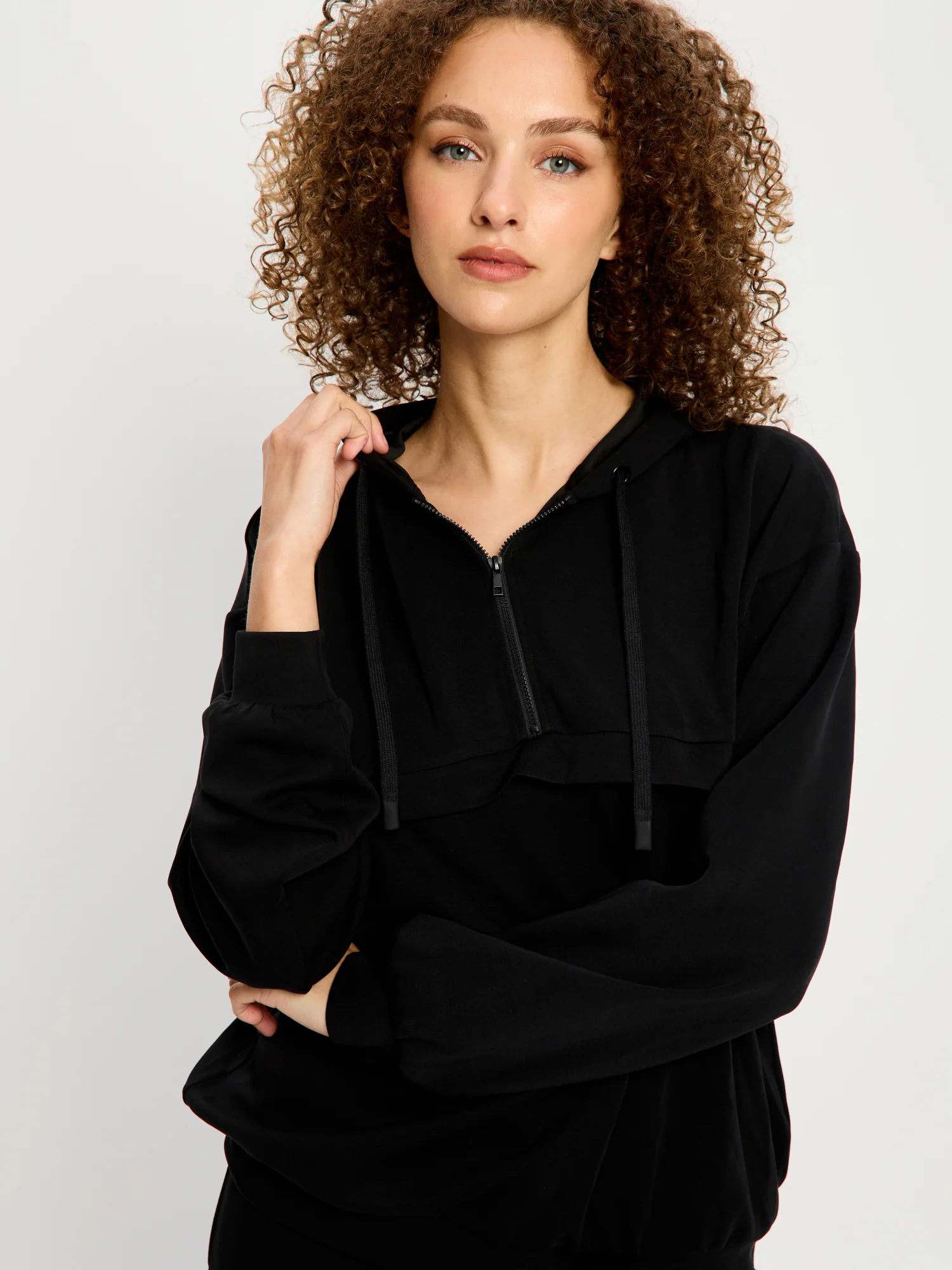 Classic Cut Sweat Black - Image 16