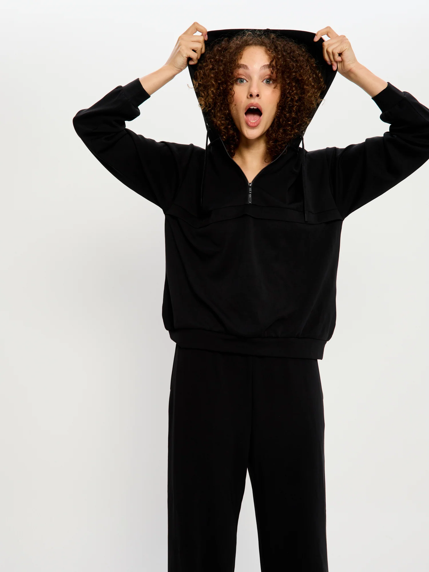 Half-Zip Hoodie Black - Image 4