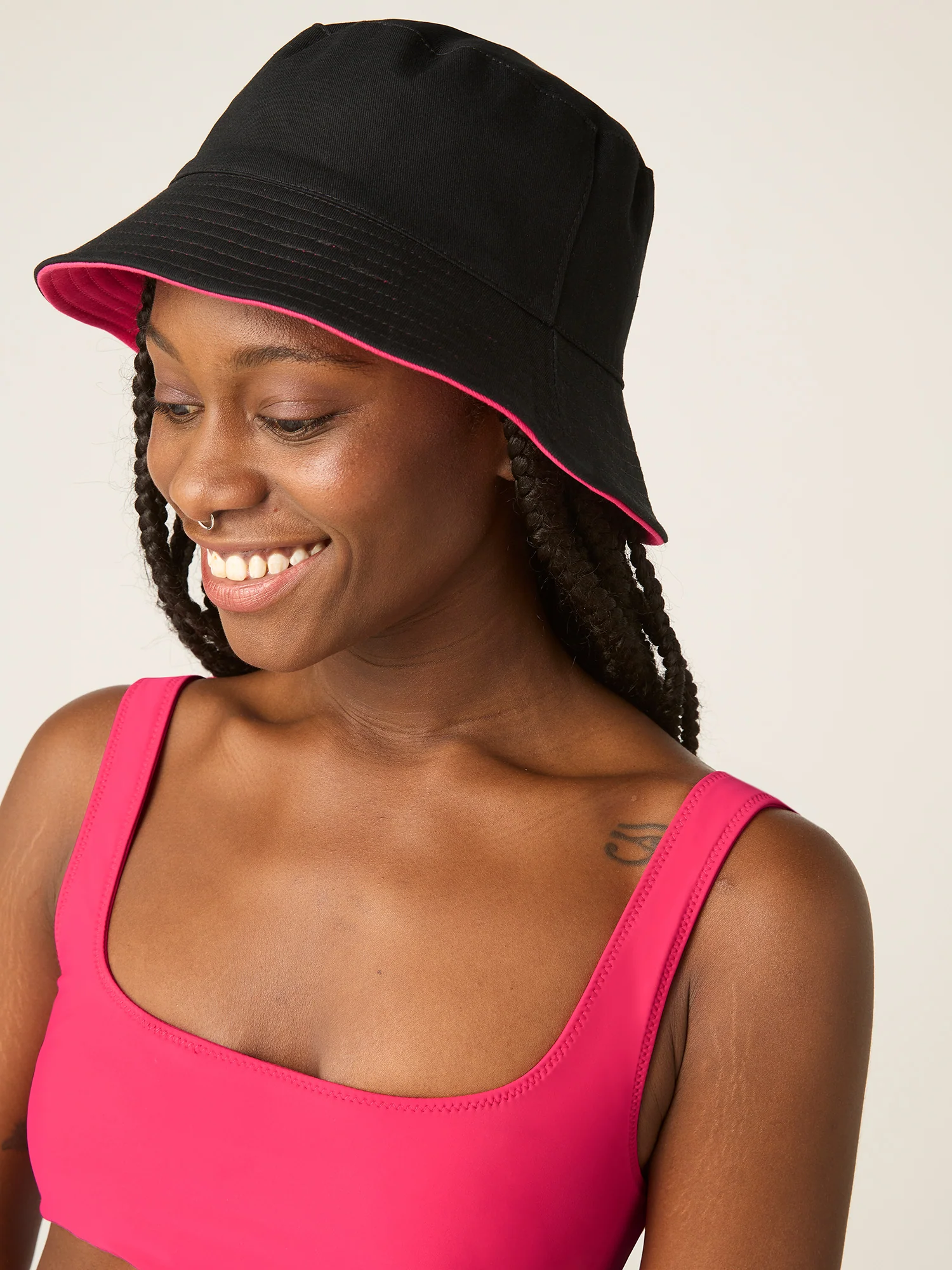 Reversible Bucket Hat Panther Pink/Black - Image 3