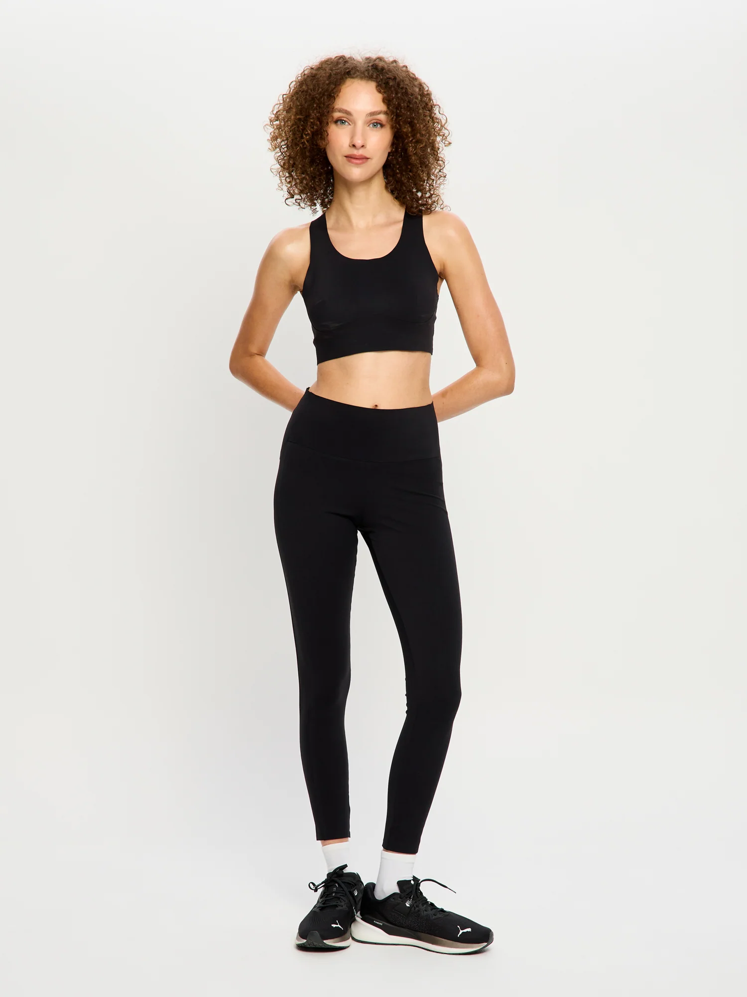 Sculpted Y Back Crop Black - Image 5